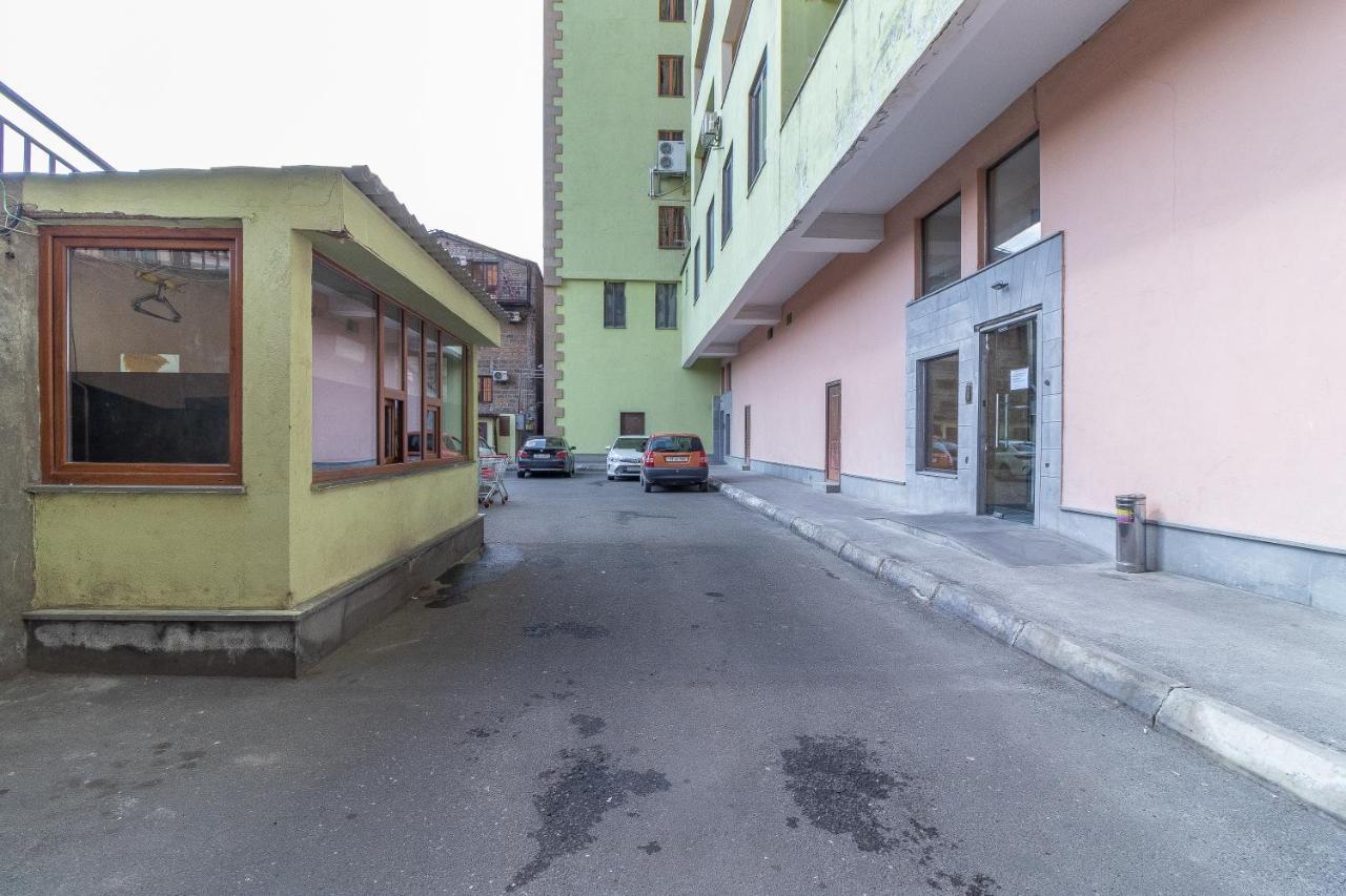 Stay Inn Apartments At Buzand 13 Street Erivan Dış mekan fotoğraf