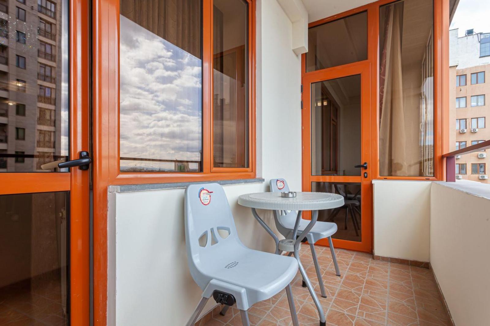 Stay Inn Apartments At Buzand 13 Street Erivan Dış mekan fotoğraf